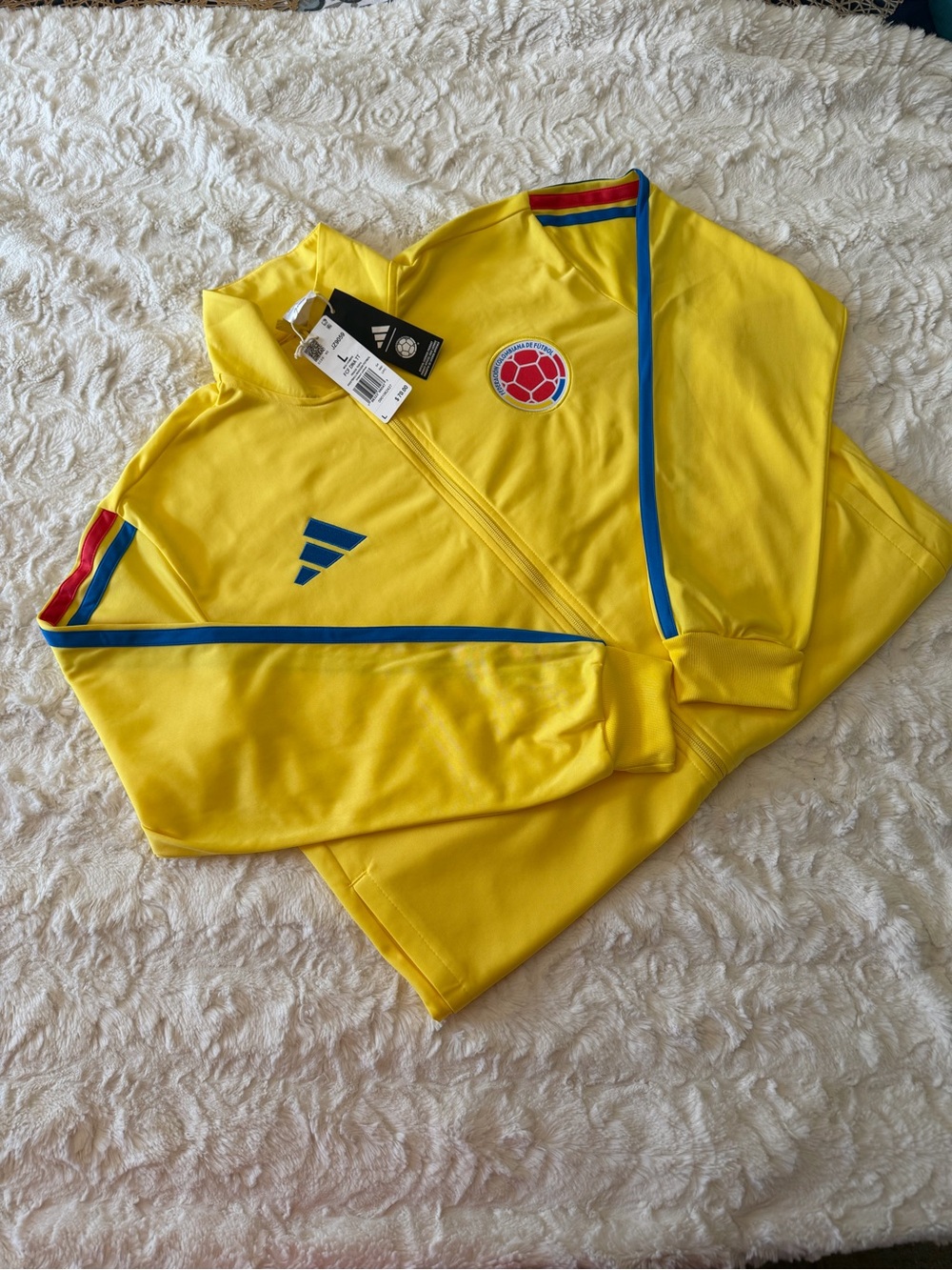 adidas men Yellow Soccer Track Jacket with Blue & Red Trim size L NWT